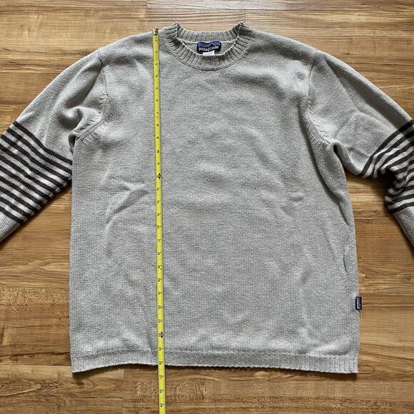 PATAGONIA L Gray Striped LS Crewneck Knit Sweater Lambswool Preppy Ski Outdoors - Picture 8 of 16